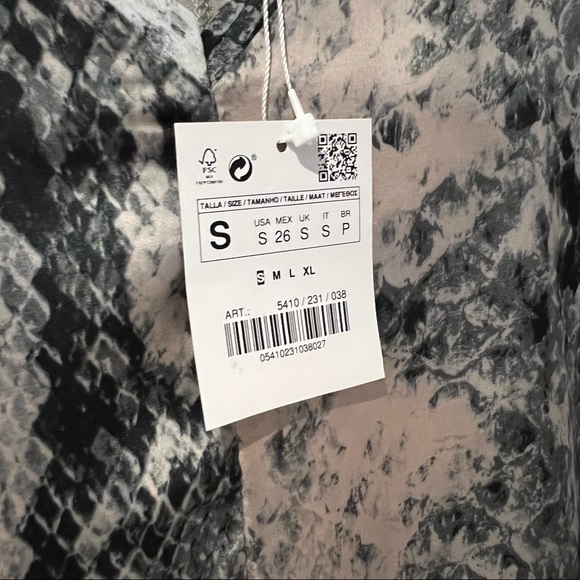 3/$30 NWT Zara Animal Print Kimono Style Top - Picture 8 of 8